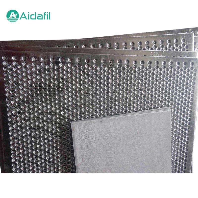 Эффективная перфорированная пластинчатая композитная спеченная проволочная сетка