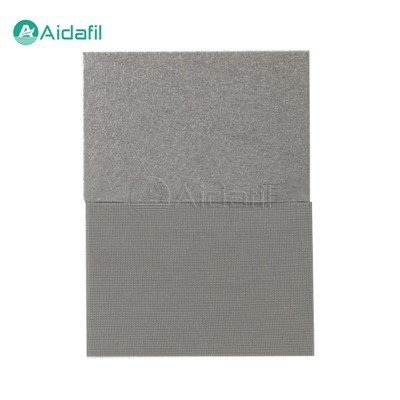 Спеченный войлок из металлического волокна с защитной сеткой