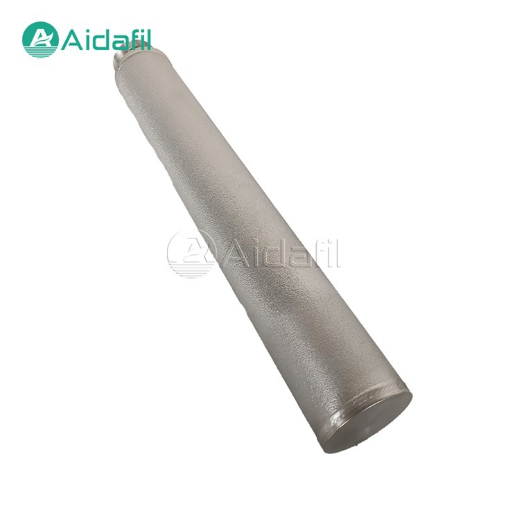 Tubo de metal en polvo sinterizado